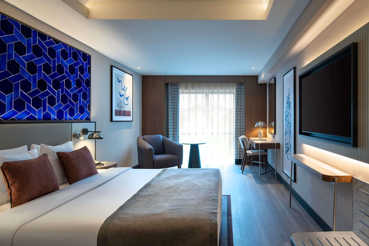 Chambre Double Standard, 1 lit double | Couette en duvet d'oie, minibar, coffres-forts dans les chambres, bureau