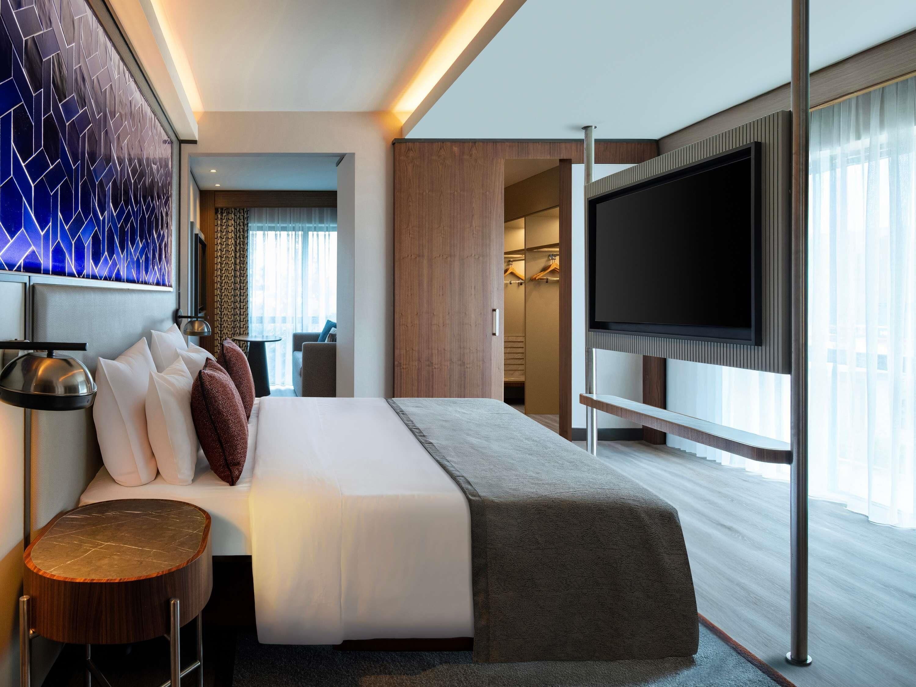 Dobbeltrom – superior, 1 dobbeltseng | Dundyner, minibar, safe på rommet og skrivebord