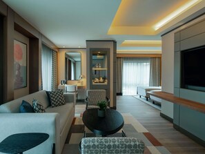 Junior Suite, 2 Single Beds | Down duvets, minibar, in-room safe, desk - Mercure Istanbul Altunizade (Istanbul)