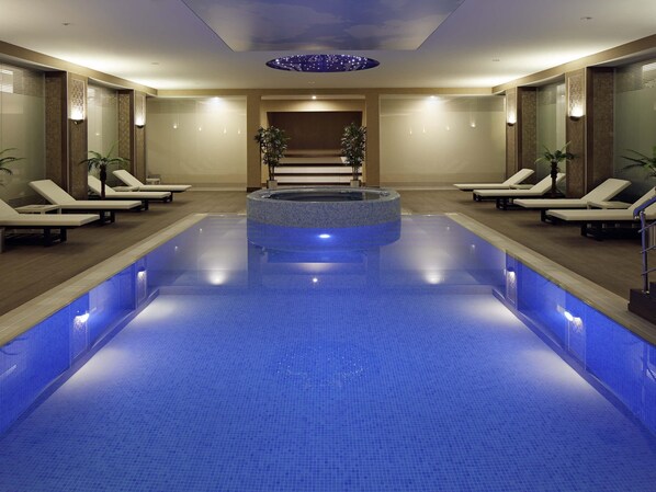 Indoor pool - Mercure Istanbul Altunizade (Istanbul)