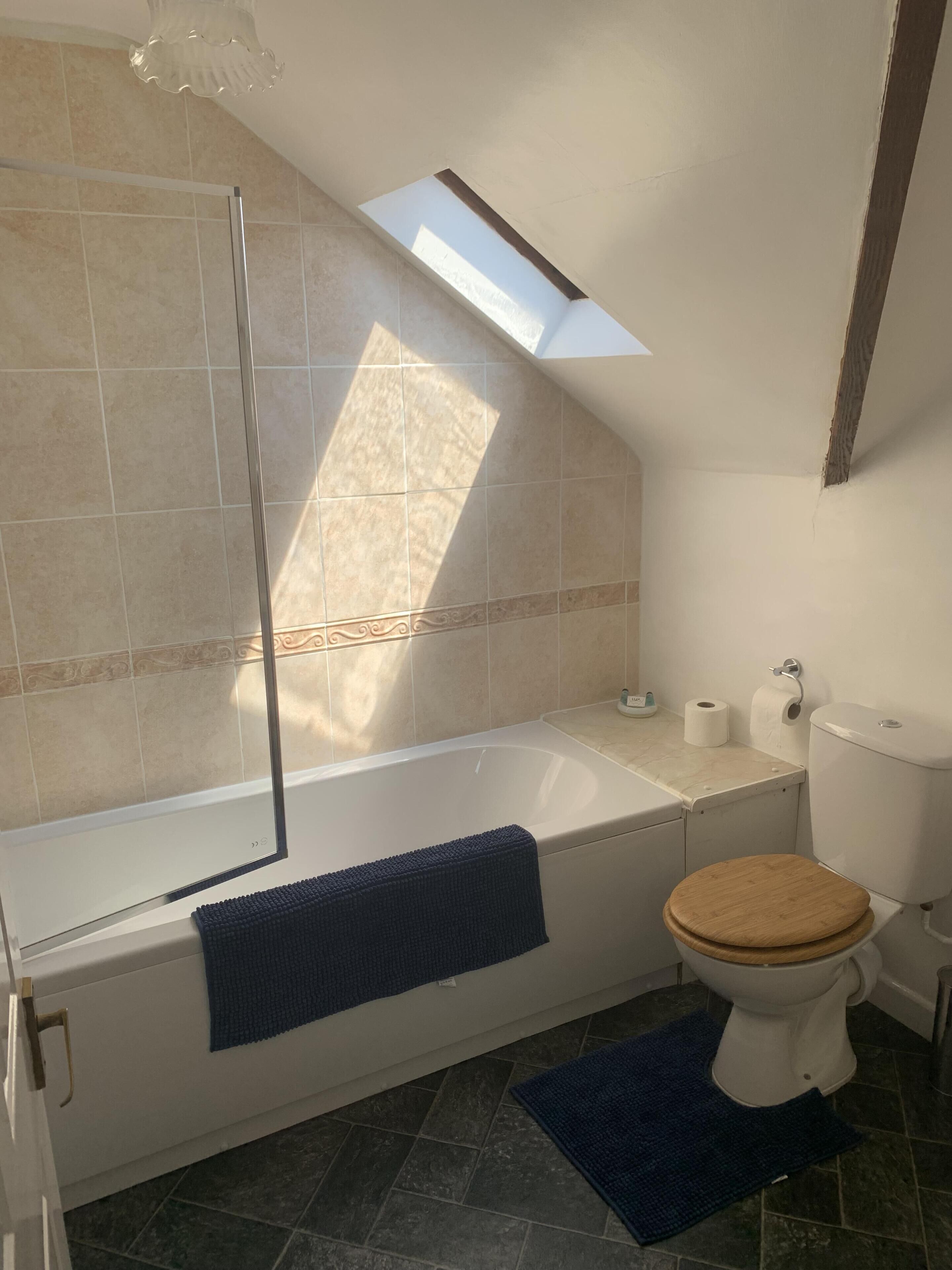 Suite, Ensuite (for upto 4 people) | Bathroom