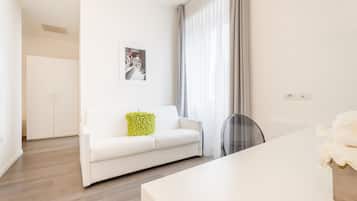 Superior Room | 1 bedroom, minibar, in-room safe, cribs/infant beds