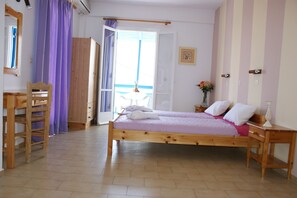 Triple Room, Sea View | Iron/ironing board, free WiFi - Magic View 1 (Naxos)