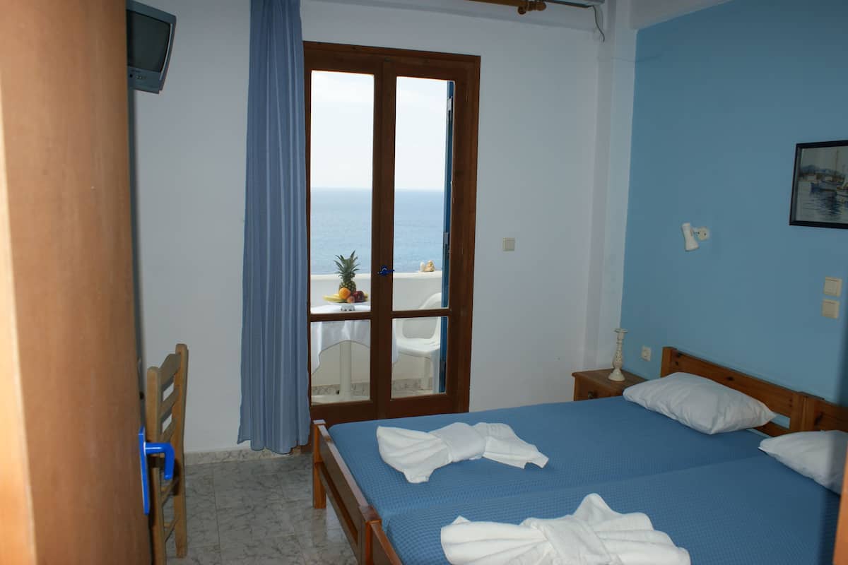 Apartment, Sea View | Iron/ironing board, WiFi (free)