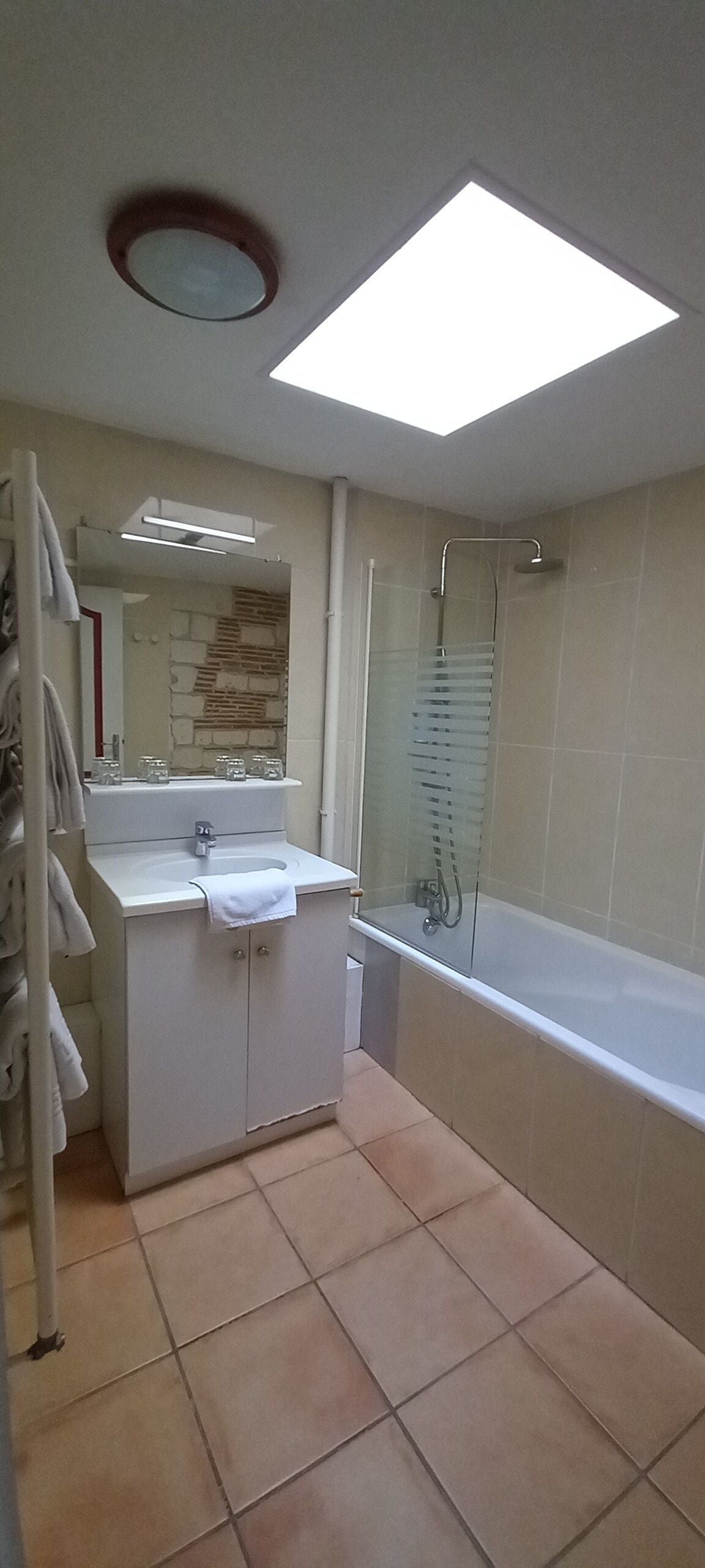 Foto - Brit Hotel Comtes De Champagne - Troyes Centre Historique