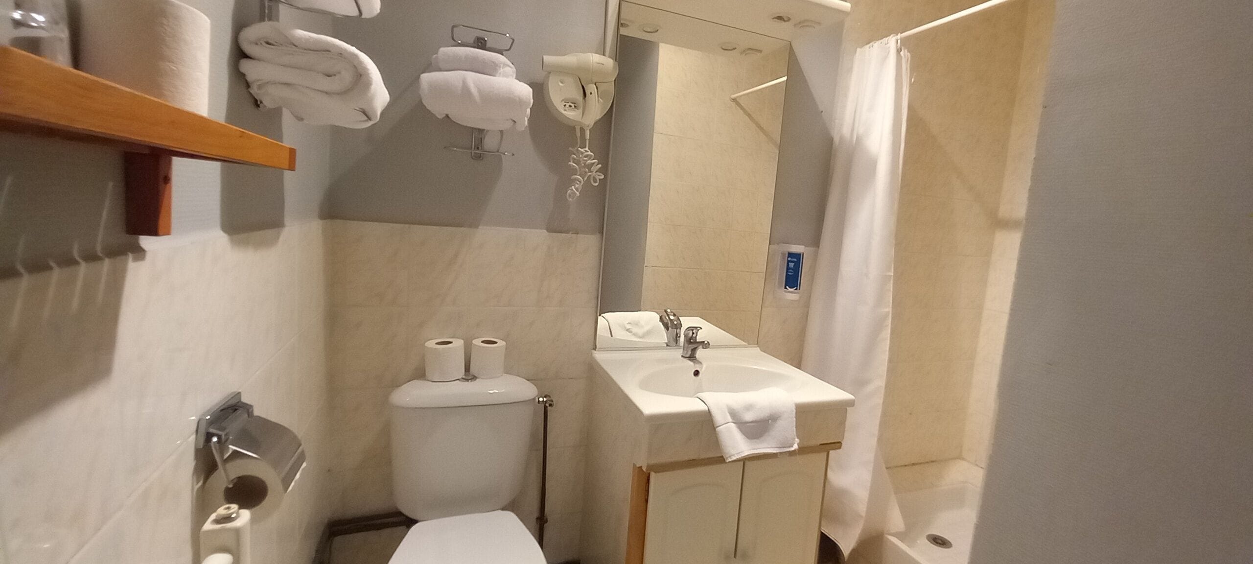 Foto - Brit Hotel Comtes De Champagne - Troyes Centre Historique