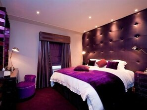 Cottage, Private Bathroom (Palladium House) | 1 bedroom, premium bedding, iron/ironing board, free WiFi