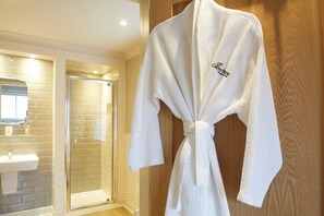 House, Ensuite (The Lodge (Pet-Friendly)) | Bathroom