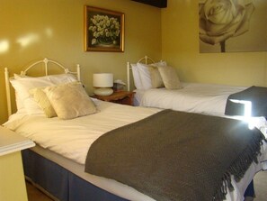 Zweibettzimmer, mit Bad