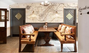 TV - The Green Dragon (Marlborough)