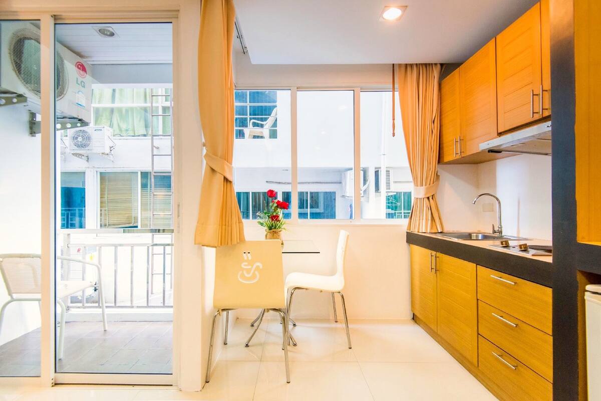 ห้องดีลักซ์, ห้องครัว | ครัวส่วนตัว | ตู้เย็น, กาต้มน้ำไฟฟ้า