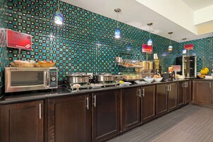 Desayuno completo incluido