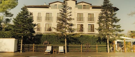 Outdoor pool, pool umbrellas, pool loungers