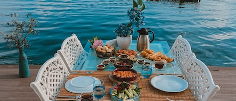 Free daily full breakfast