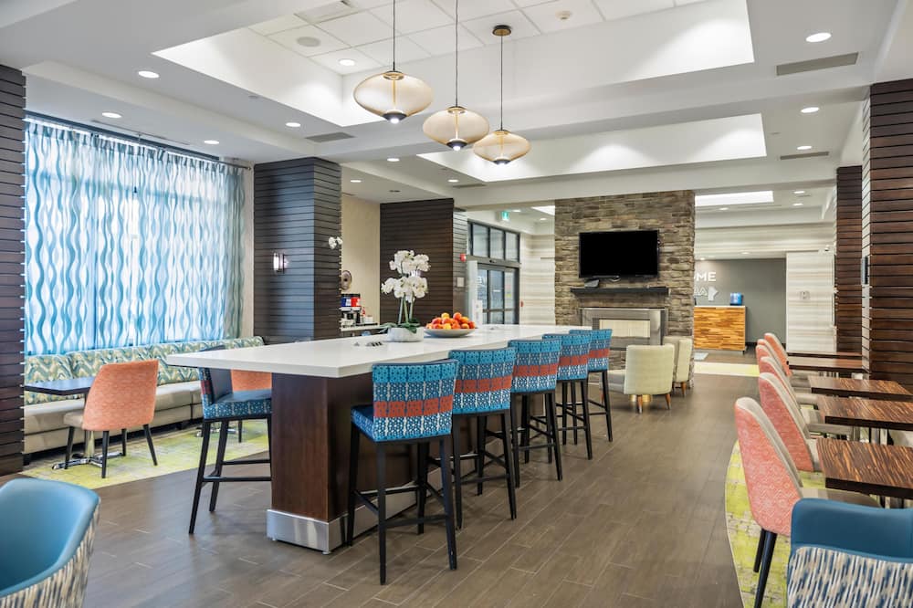 Hampton Inn by Hilton Winnipeg Airport/Polo Park