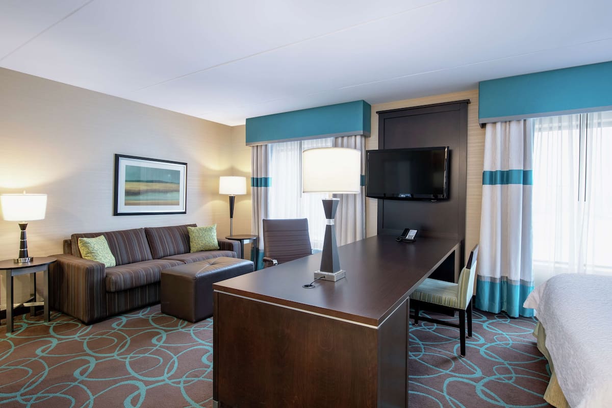 Studio | Pillow-top beds, in-room safe, desk, iron/ironing board