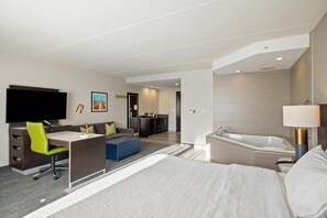 Suite, 1 King Bed, Non Smoking | Pillowtop beds, in-room safe, desk, iron/ironing board