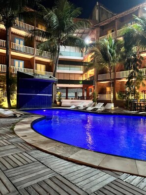 室内 SPA 浴缸