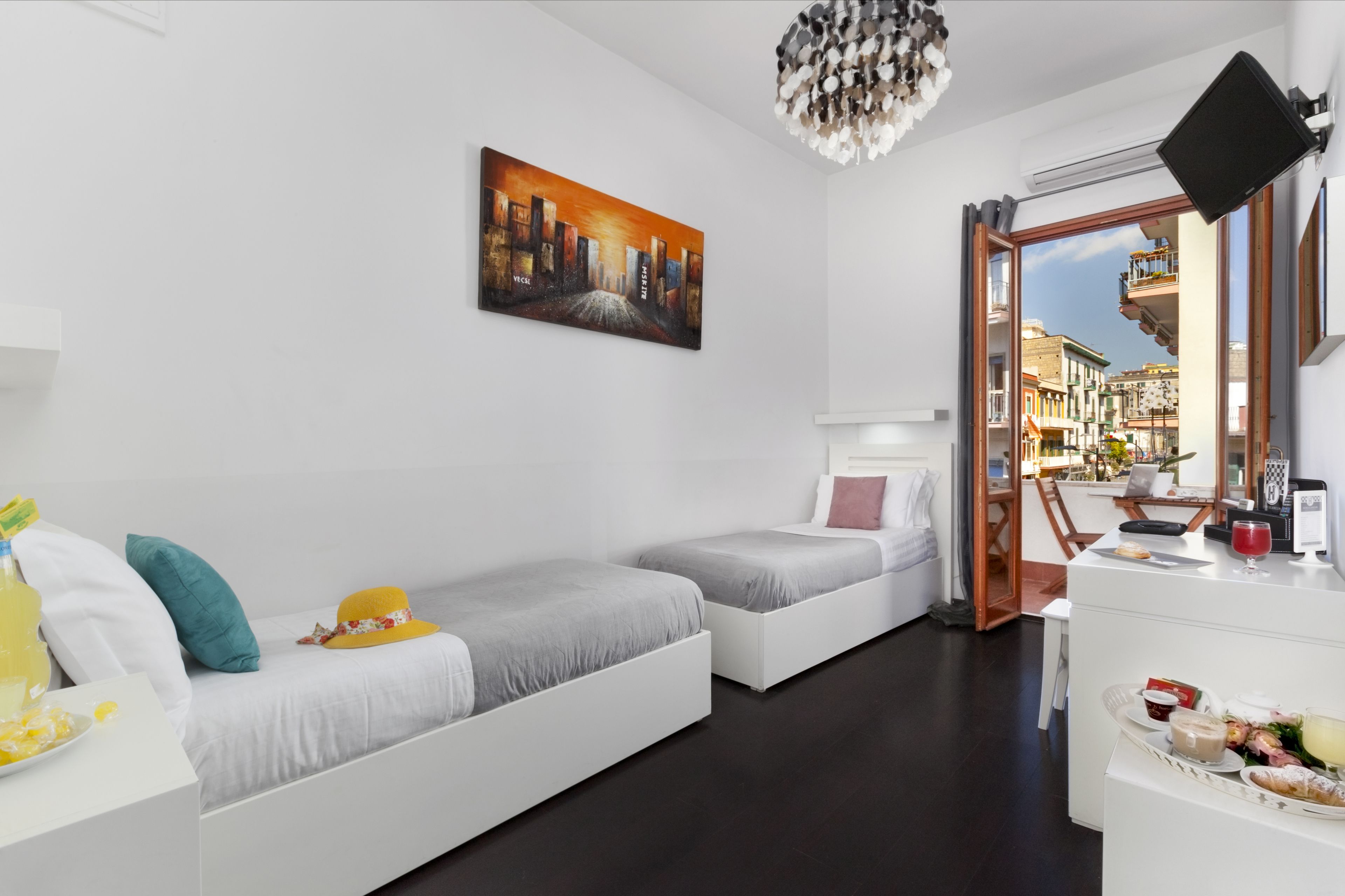 standard twin room | 1 bedroom, premium bedding, down duvets, minibar