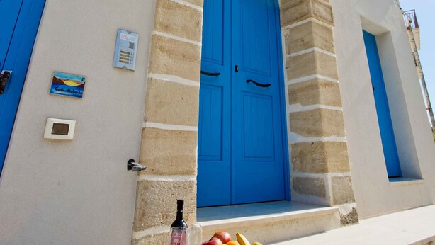 Unclassified image, 1 of 47, button - Terra del Sole (Favignana)