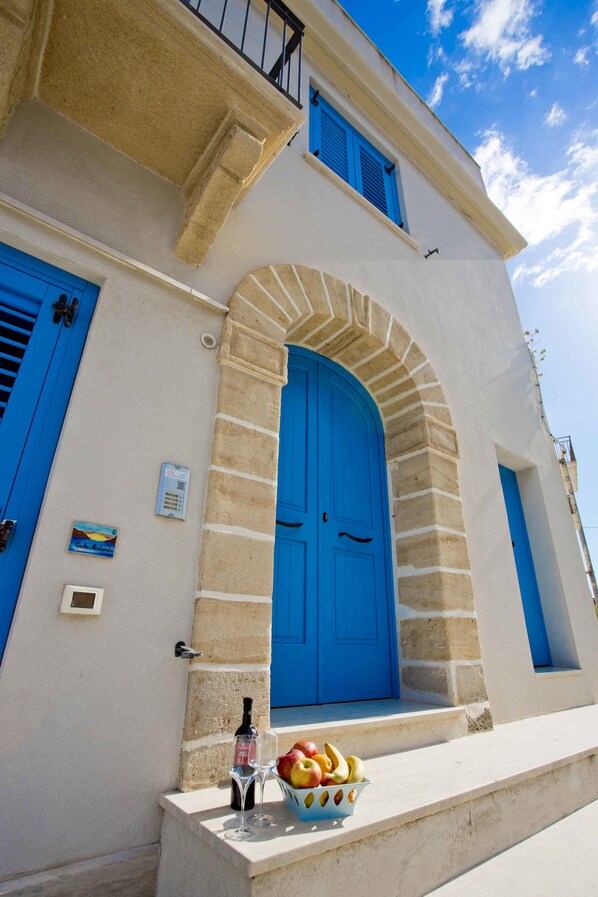 Property entrance - Terra del Sole (Favignana)