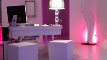 Mostrador de check-in y check-out