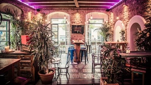 Breakfast, lunch and dinner served  - Hotel Misiana (Tarifa)