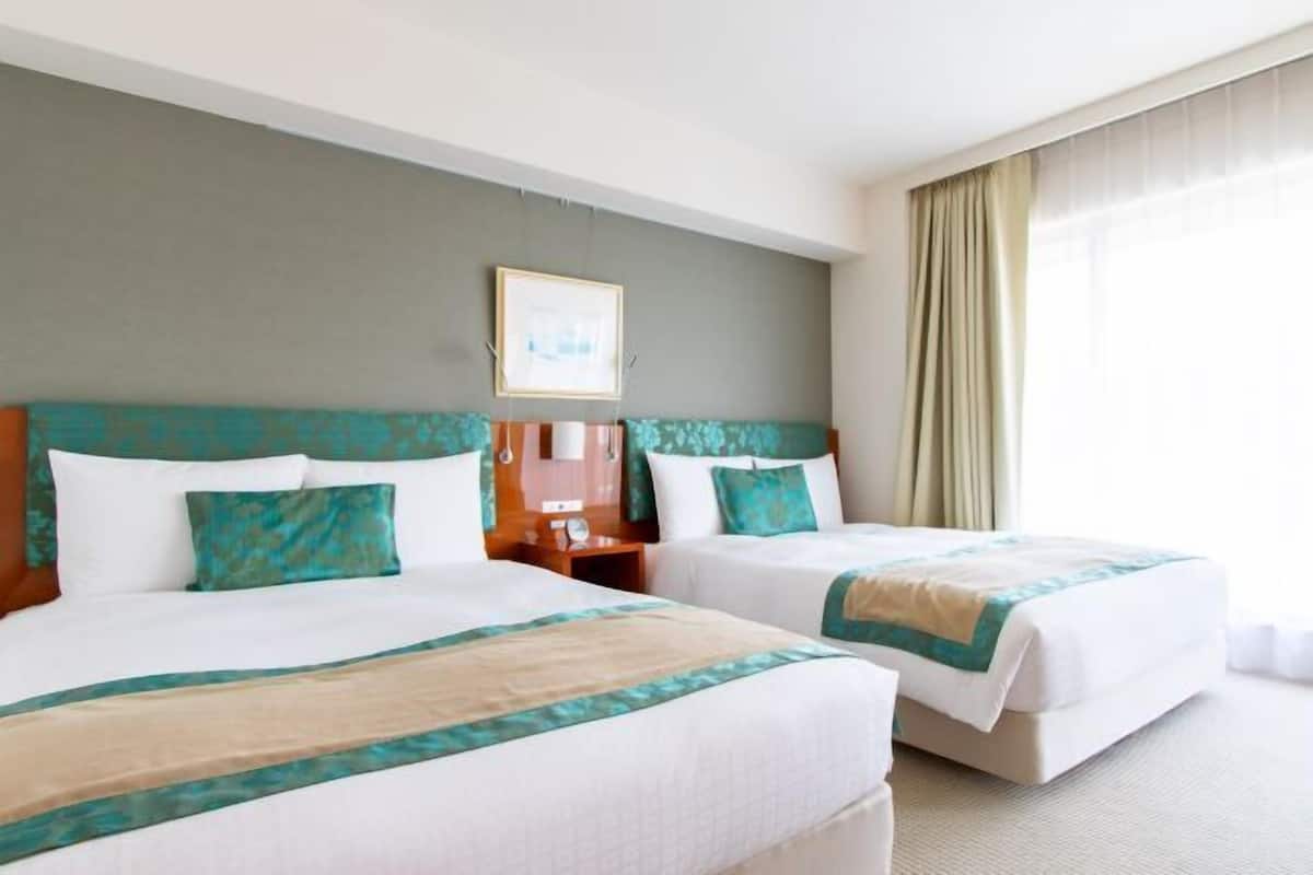 1 bedroom, premium bedding, down duvets, memory-foam beds