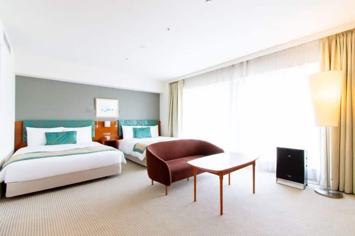 1 bedroom, premium bedding, down duvets, memory-foam beds