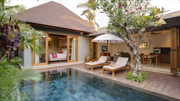 Outdoor pool, pool umbrellas, pool loungers