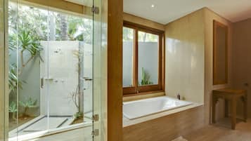 Villa, 3 Schlafzimmer, eigener Pool | Badezimmer