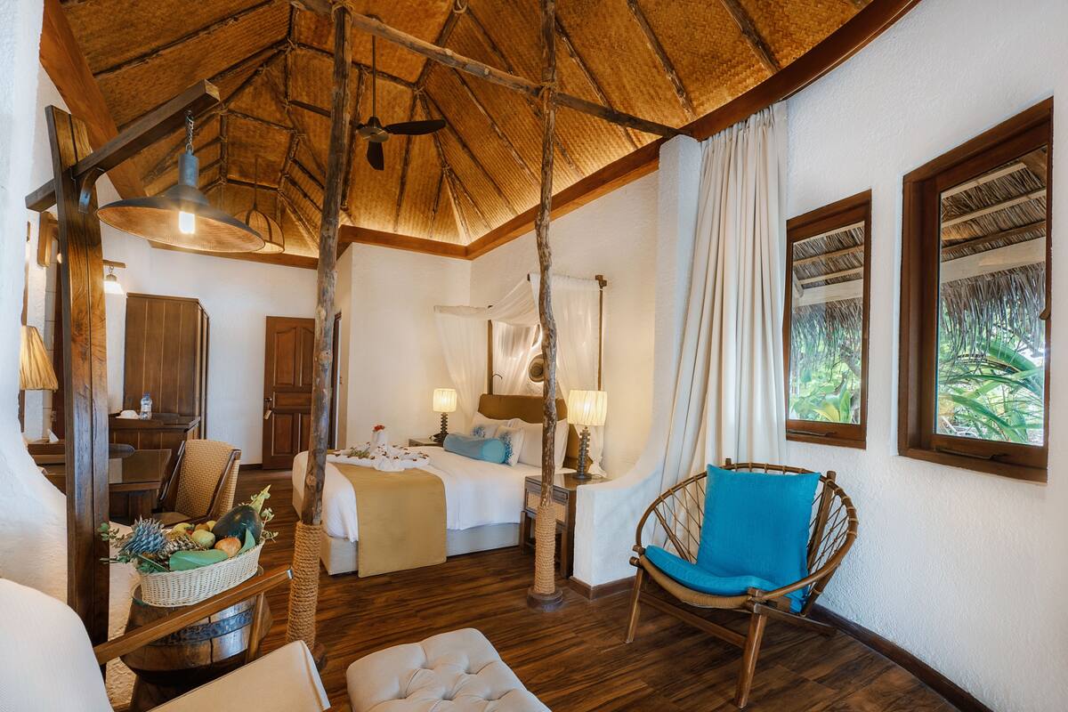 deluxe beach bungalow | 1 bedroom, minibar, in-room safe, desk