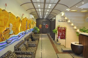 Interior entrance - Hotel Vibhav Harsh (Varanasi)