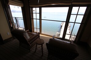 Suite, 1 Bedroom | 1 bedroom, Egyptian cotton sheets, premium bedding, down comforters