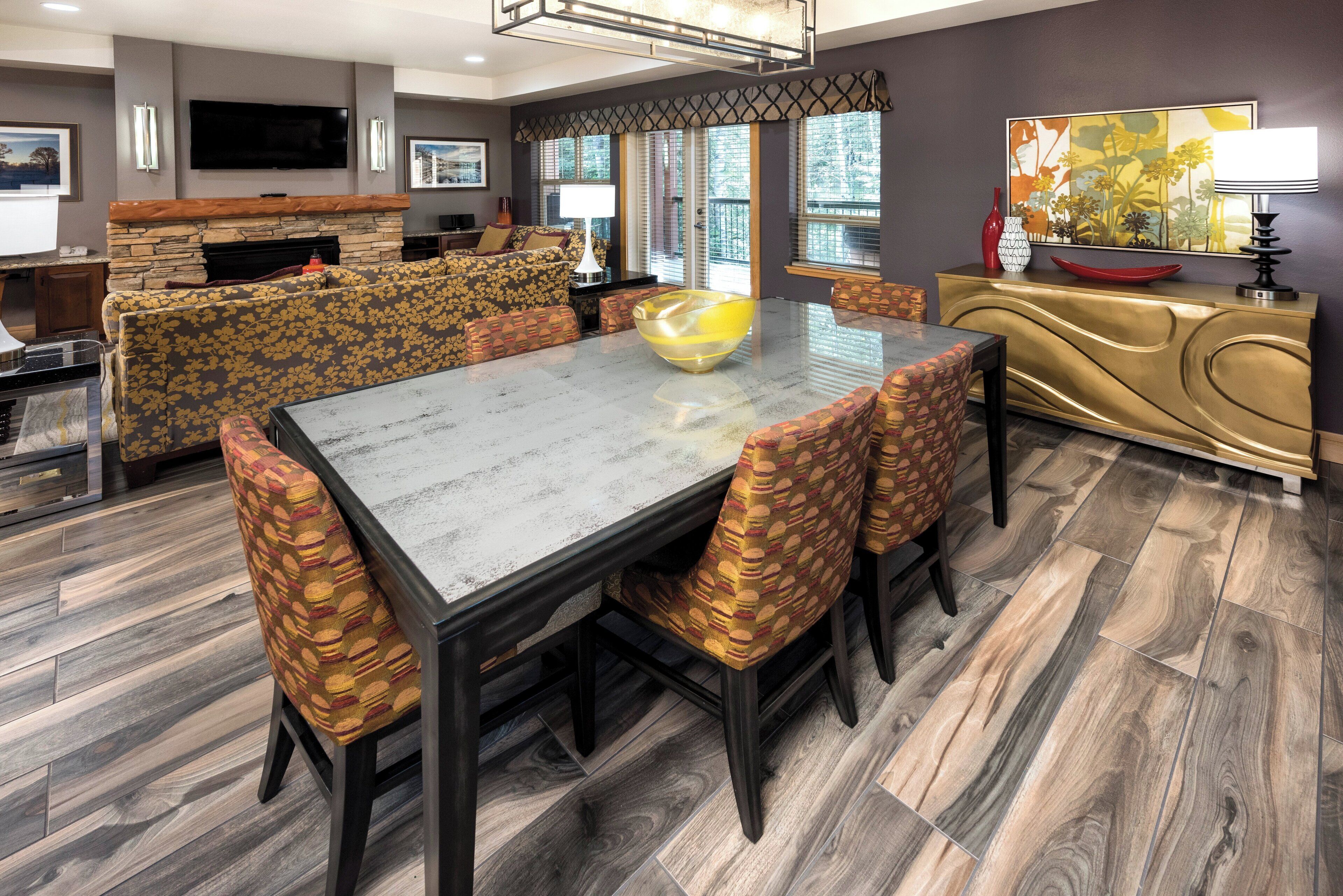 standard condo, 2 bedrooms, non smoking, kitchen | in-room dining