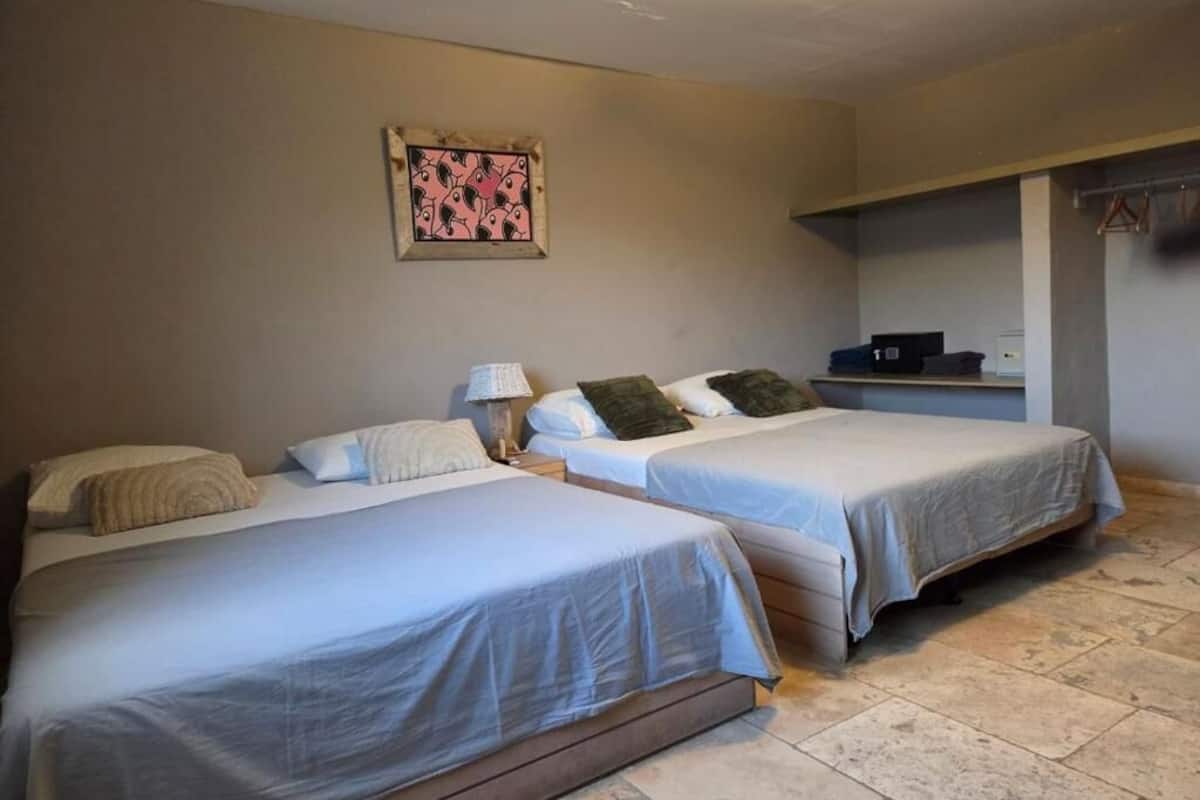 In-room safe, laptop workspace, soundproofing, free WiFi