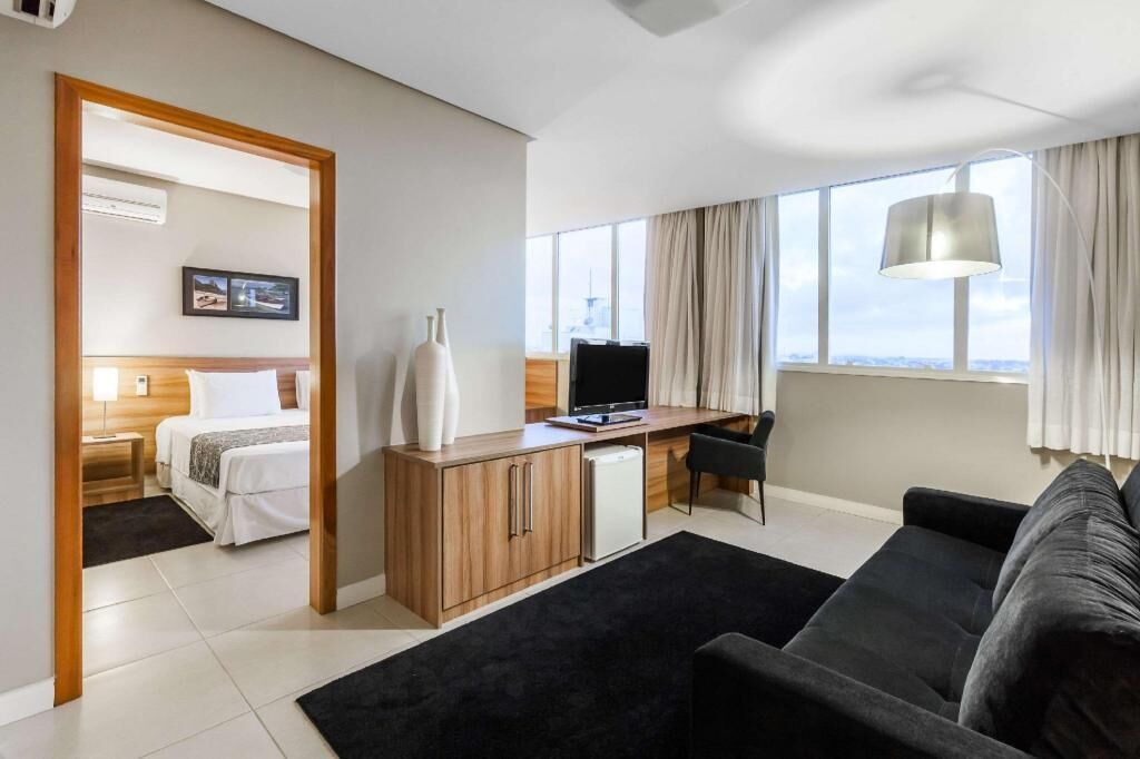 Minibar, coffres-forts dans les chambres, bureau, chambres insonorisées