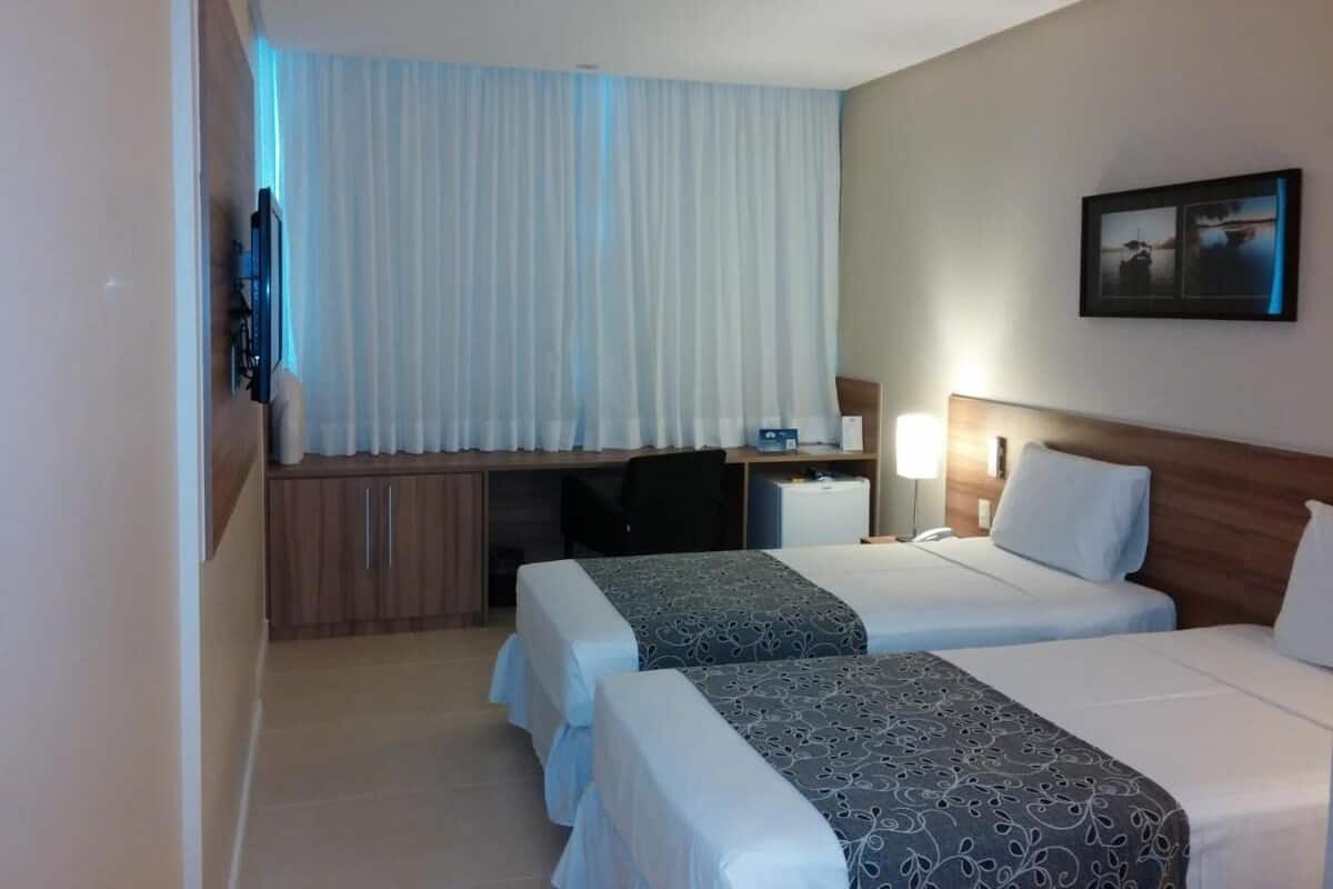 Deluxe Apartment, 2 Twin Beds | Minibar, in-room safe, desk, soundproofing