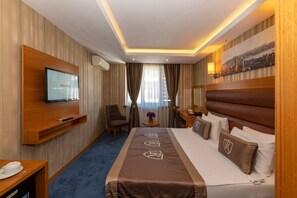 Chambre Standard Double ou avec lits jumeaux | Literie de qualité supérieure, minibar, coffres-forts dans les chambres