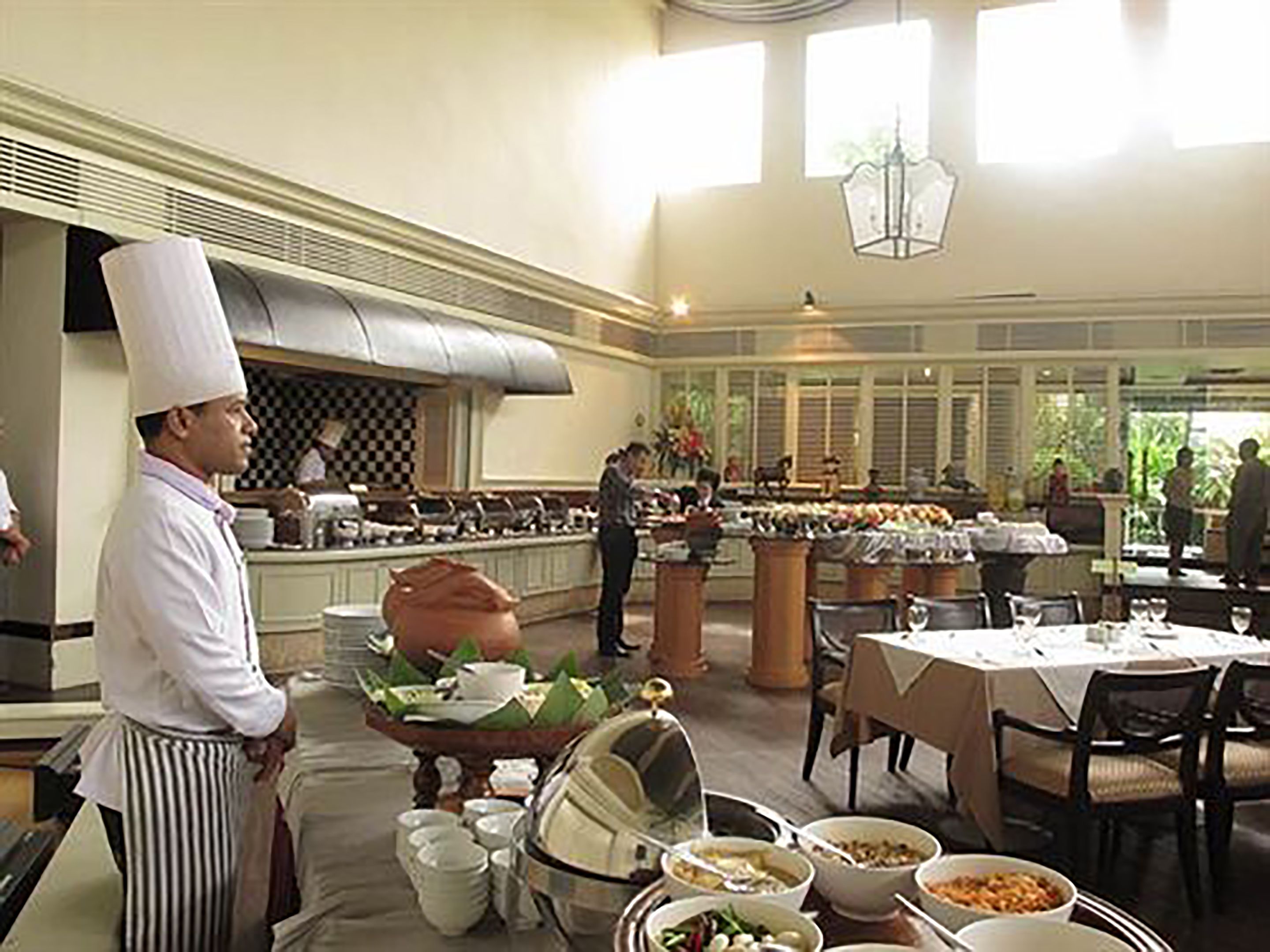 每日供應吃到飽早餐 (每人 THB150)