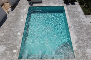 Piscina externa sazonal