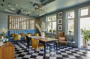 Classic Double or Twin Room | Dining room - Villa Antonina (Sopot)