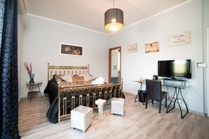 Couette en duvet d'oie, surmatelas, coffres-forts dans les chambres