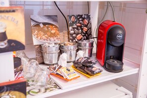 Petit déjeuner servi tous les jours en supplément