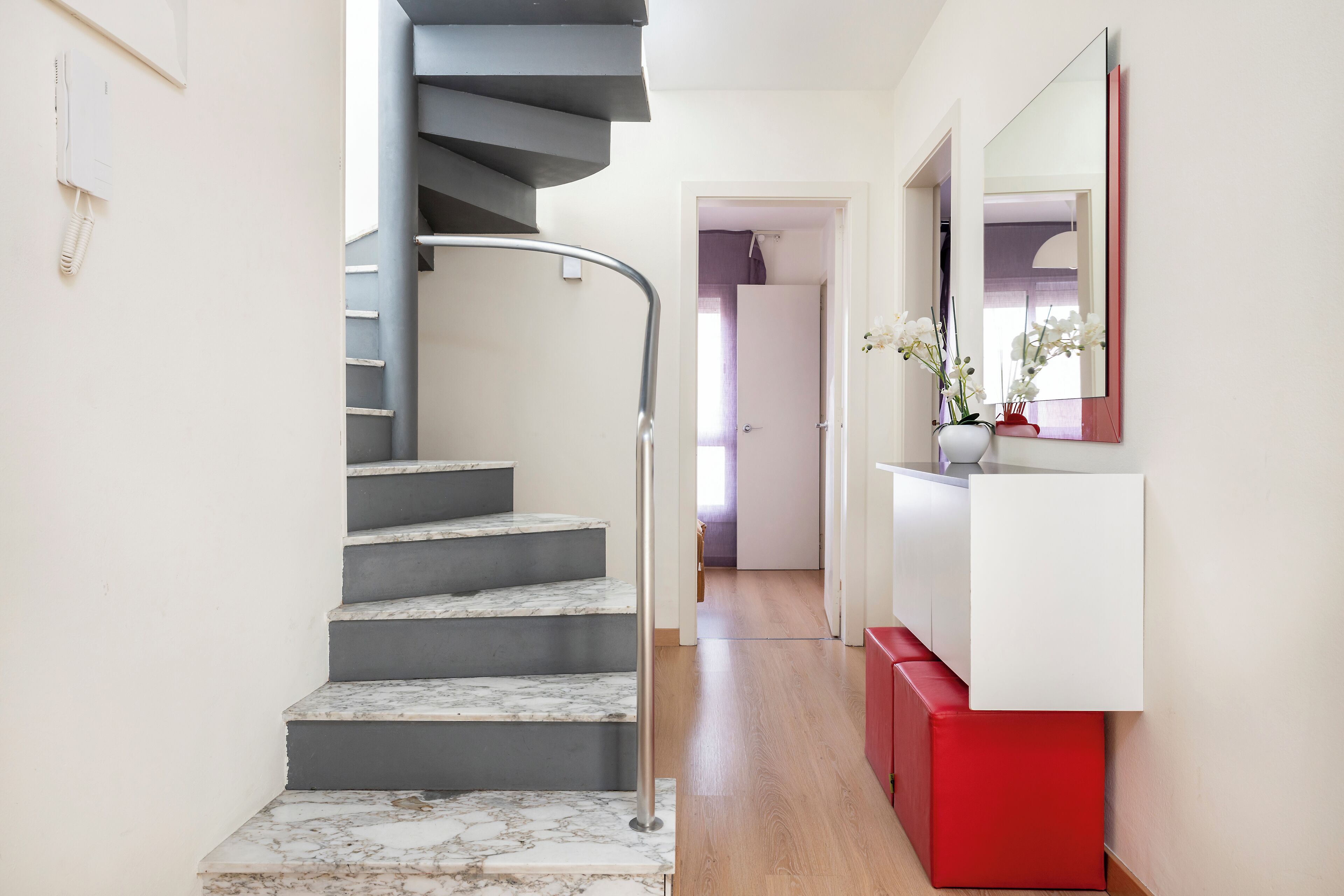 Dúplex familiar, torre | Minibar gratuït i espai de treball apte per a portàtils 