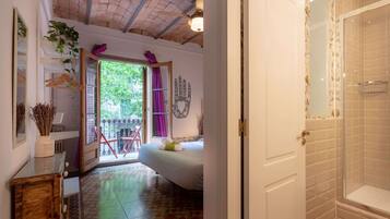 Tweepersoonskamer, privébadkamer (with balcony) | Lakens van Egyptisch katoen, luxe beddengoed