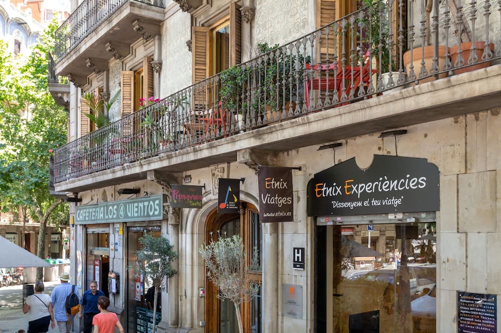 Primavera Hostel