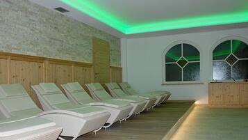 Een Turks bad/hammam, massagebehandelingen