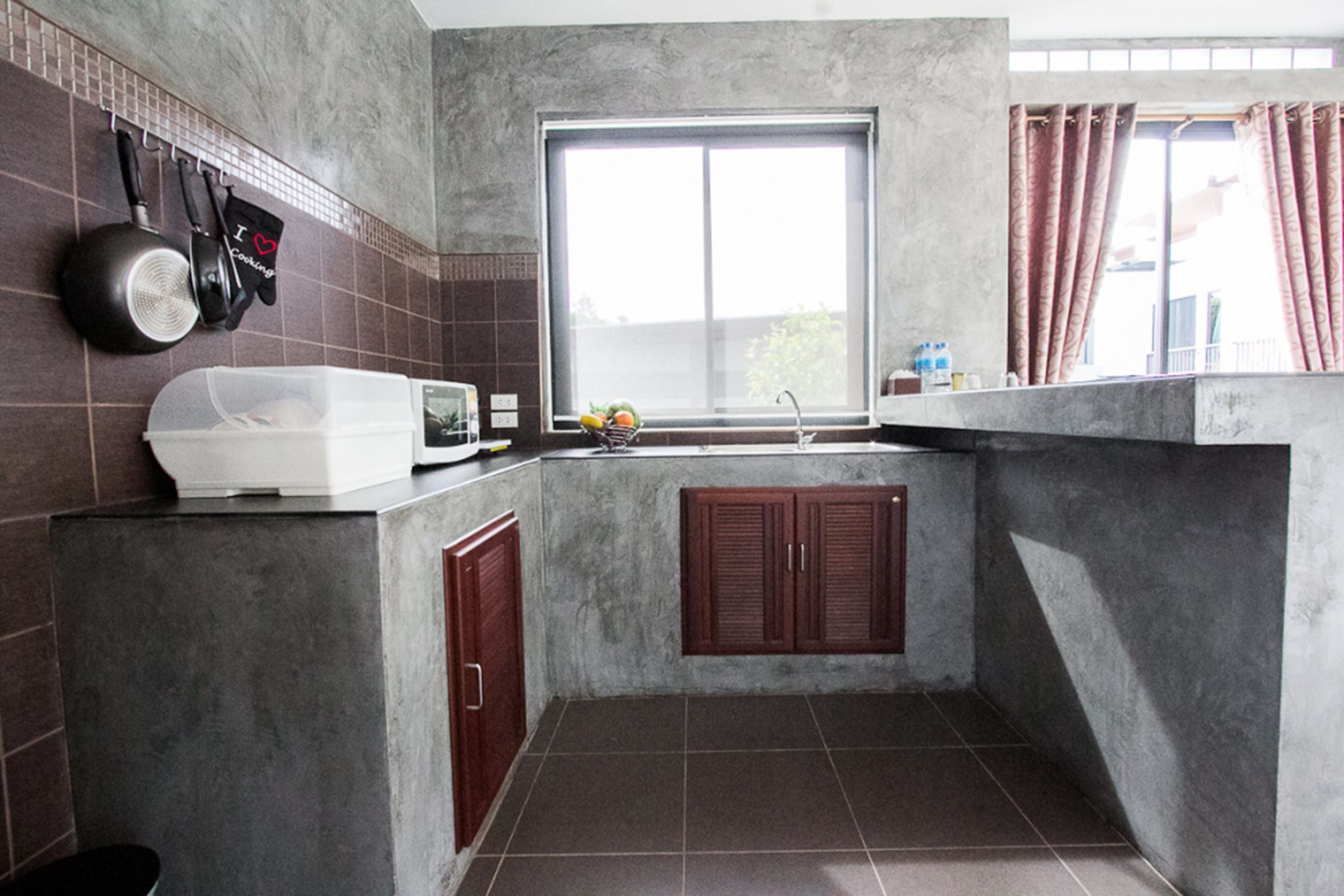 villa, garden view | in-room safe, individually decorated, individually furnished, desk