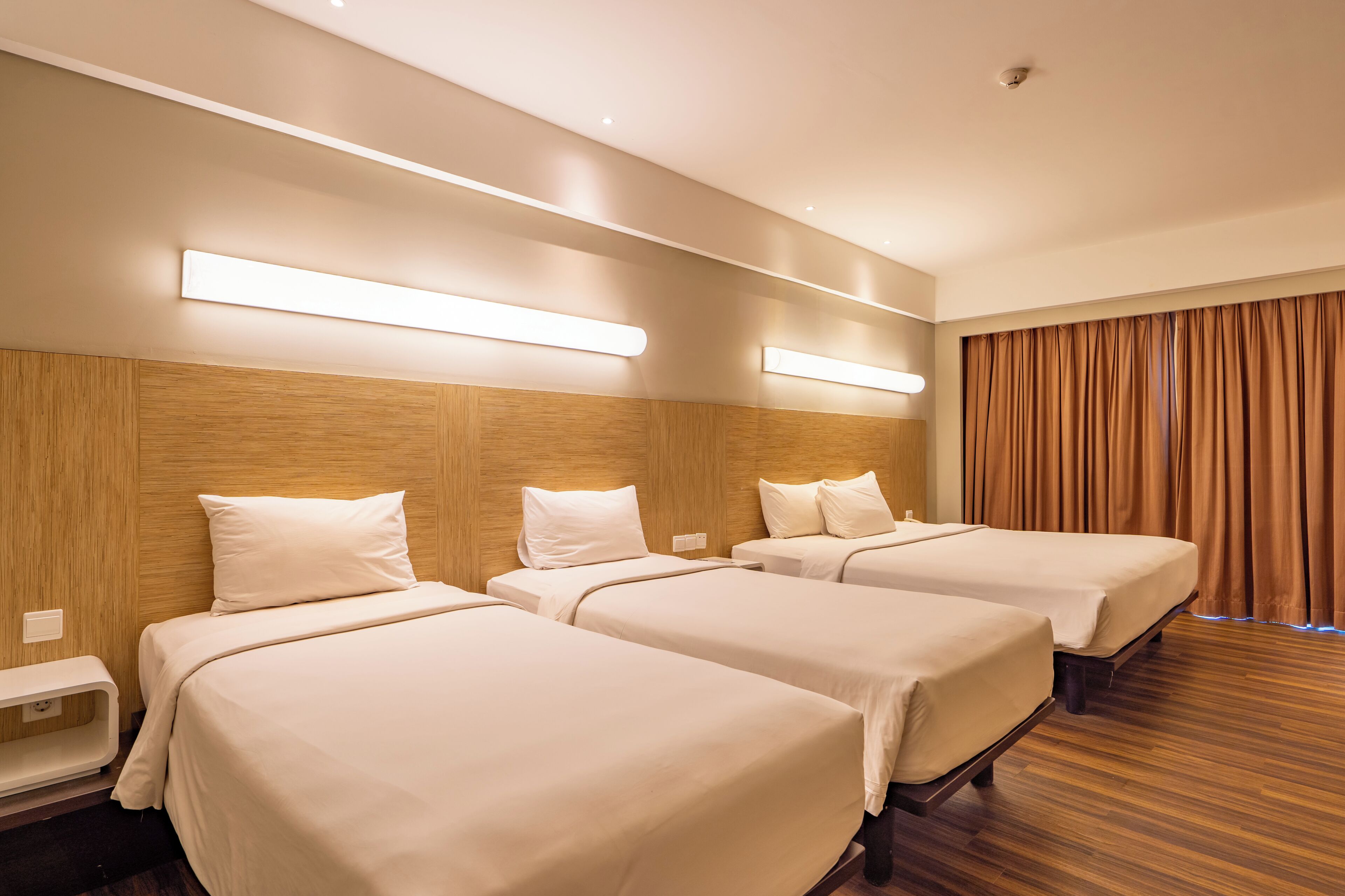 family room | premium bedding, in-room safe, desk, iron/ironing board